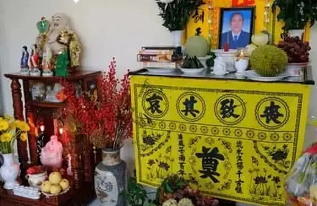 What Happens During a Buddhist Wake in Singapore?